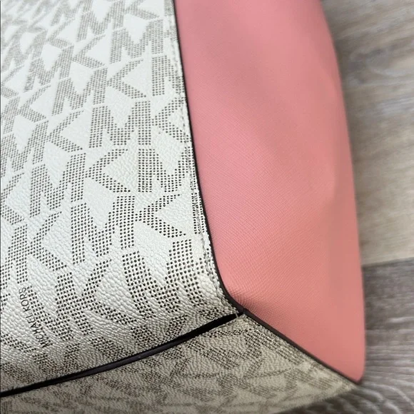 Michael Kors Pink and Beige Tote Bag - Picture 11 of 15